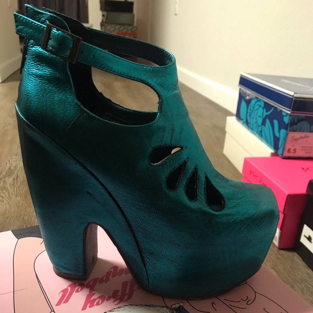 Shoes